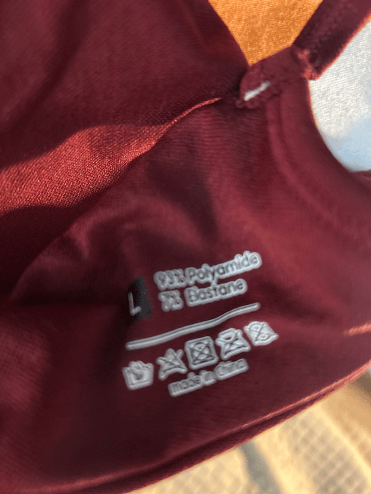 sutiã esportivo vermelho - photo 2