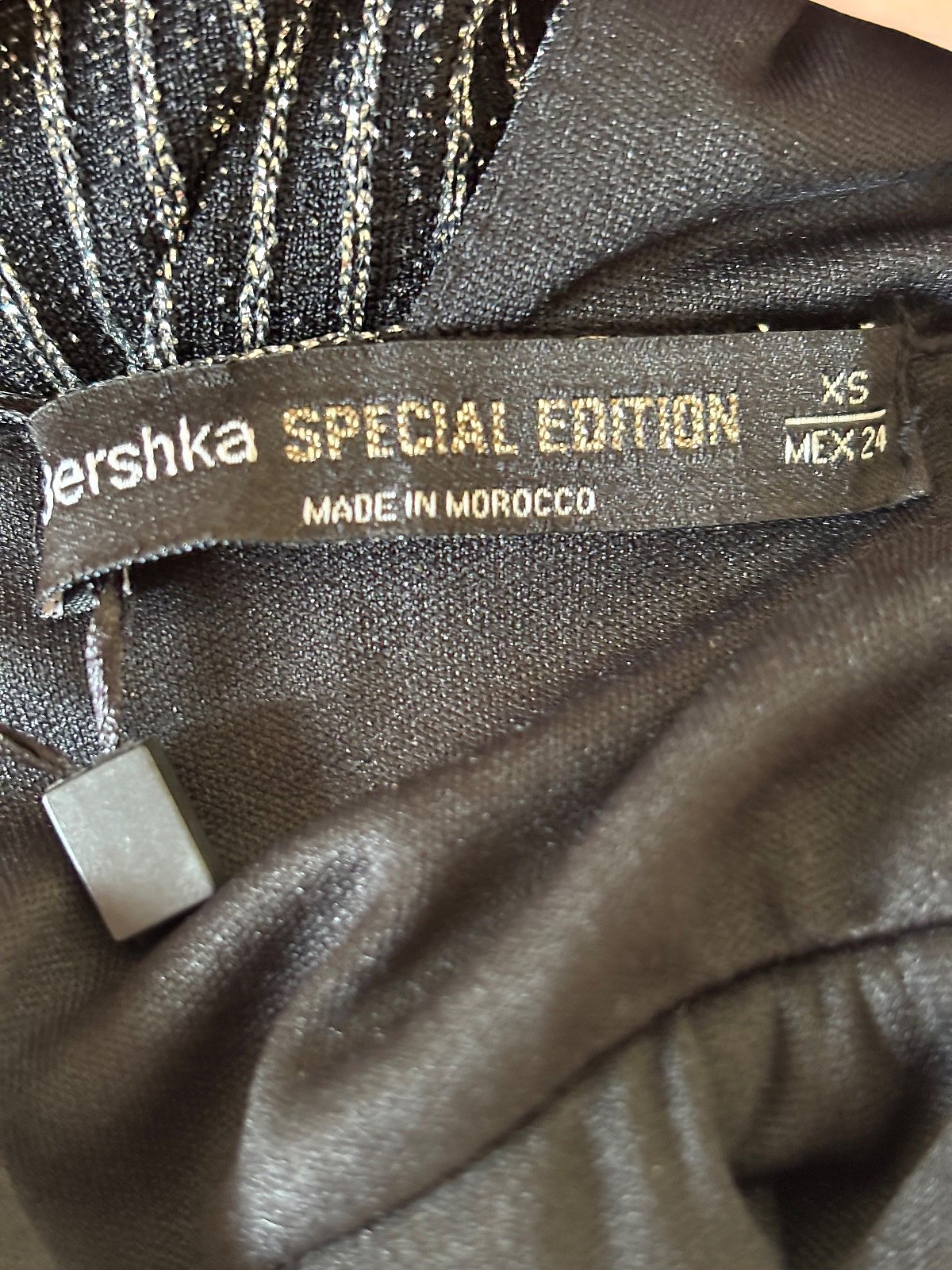 Ilbies Bodycon bi Strixxi u Glitter ta' Bershka - photo 3