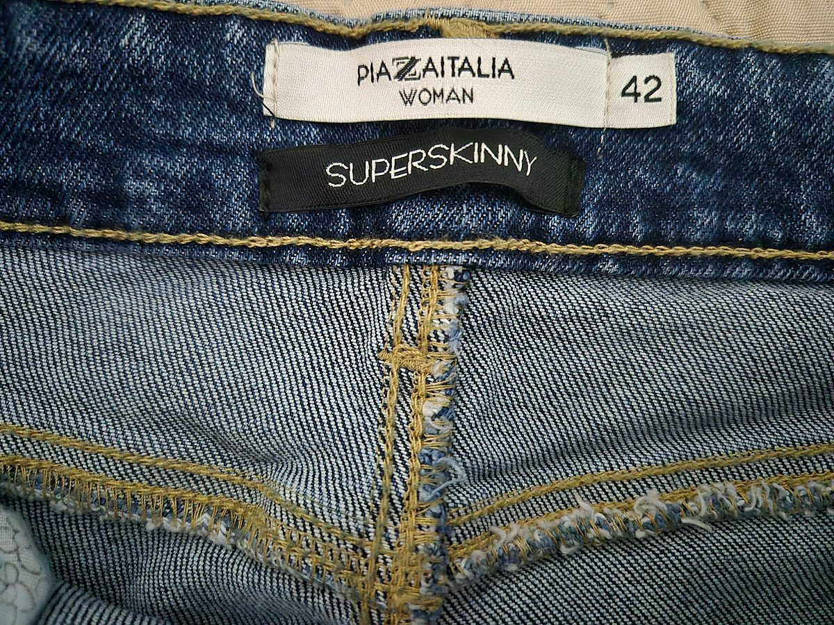 Jeans Super Skinny tal-Ħasil Skur - photo 2
