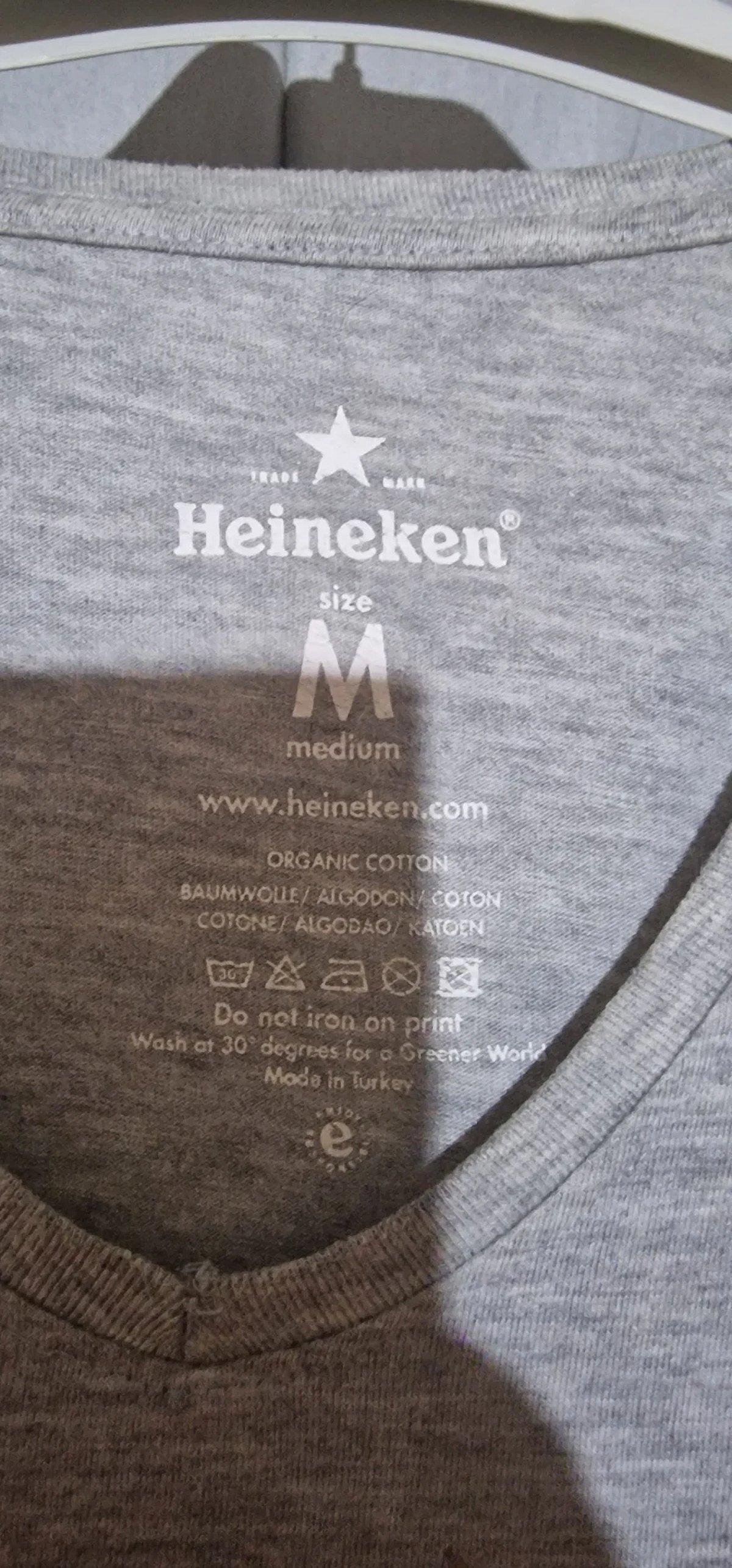 T-shirt grafiku ta' Heineken - photo 3