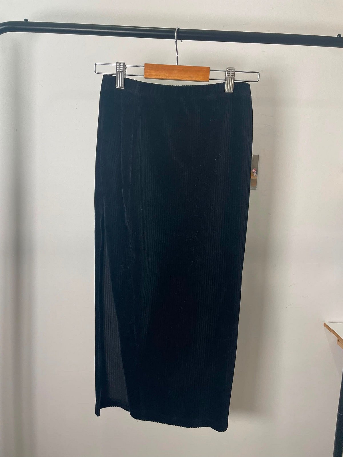 Black Corduroy Midi Skirt - photo 3