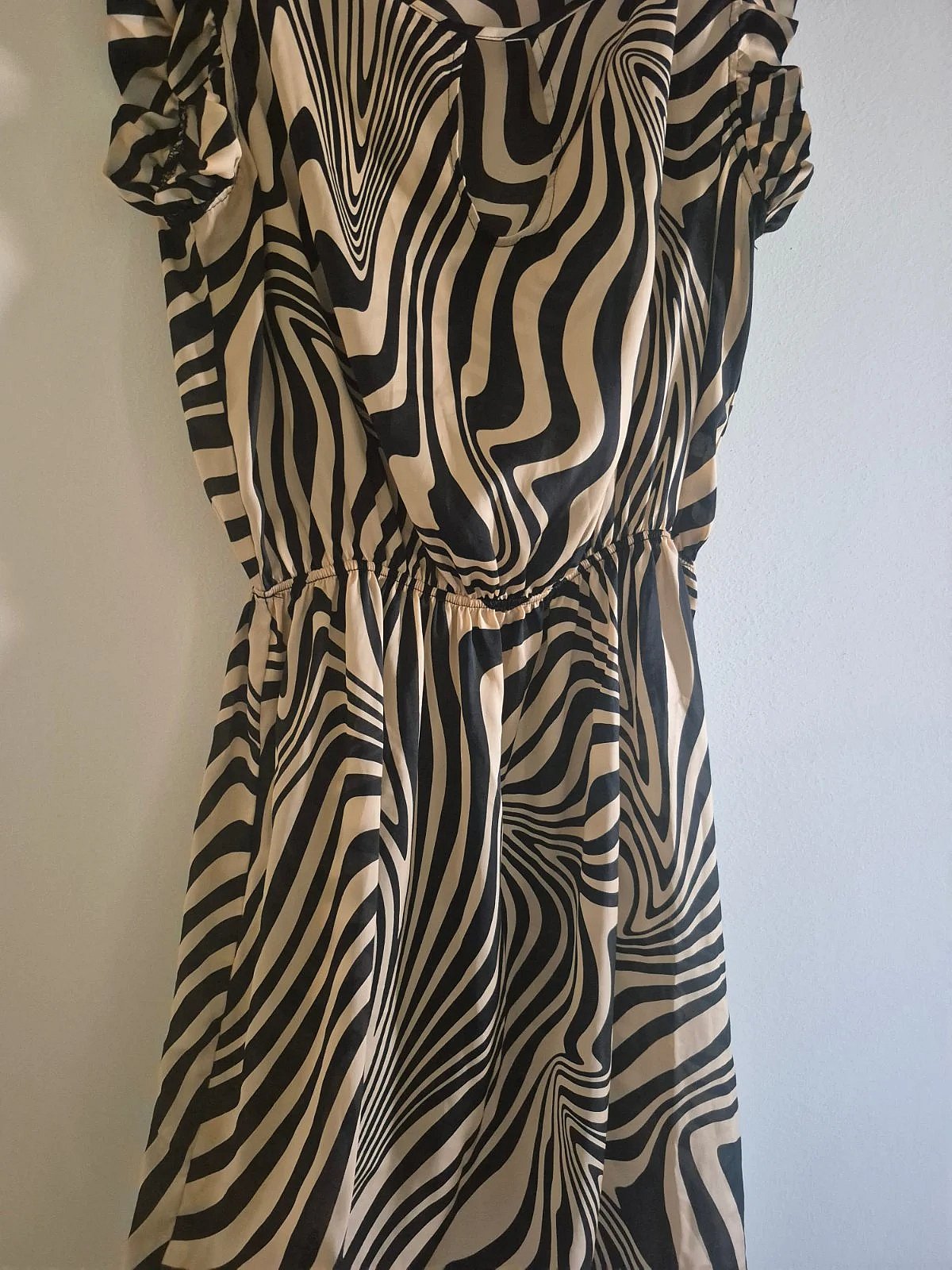 Vestido Nuna Lie com padrão de zebra, tamanho M - photo 2