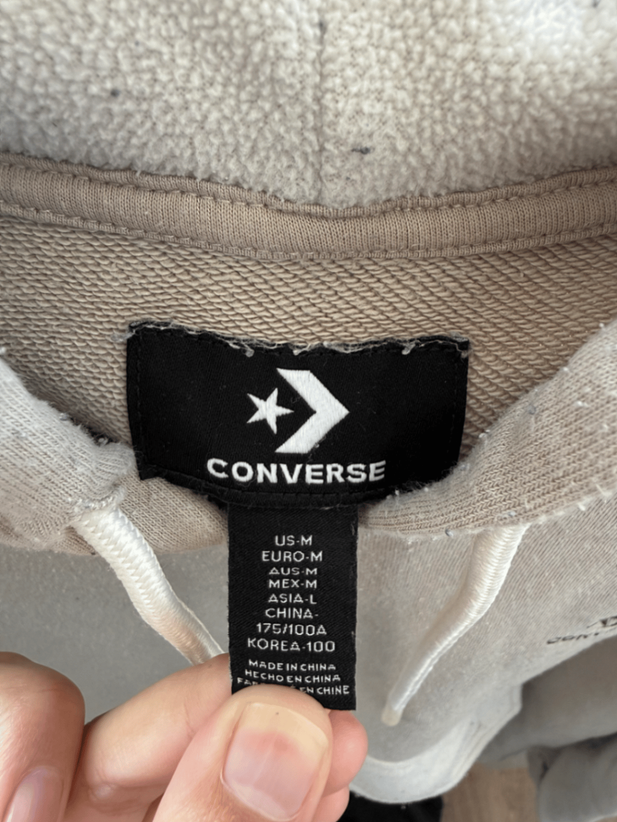 Sudadera con capucha extragrande color caqui de Converse - photo 3
