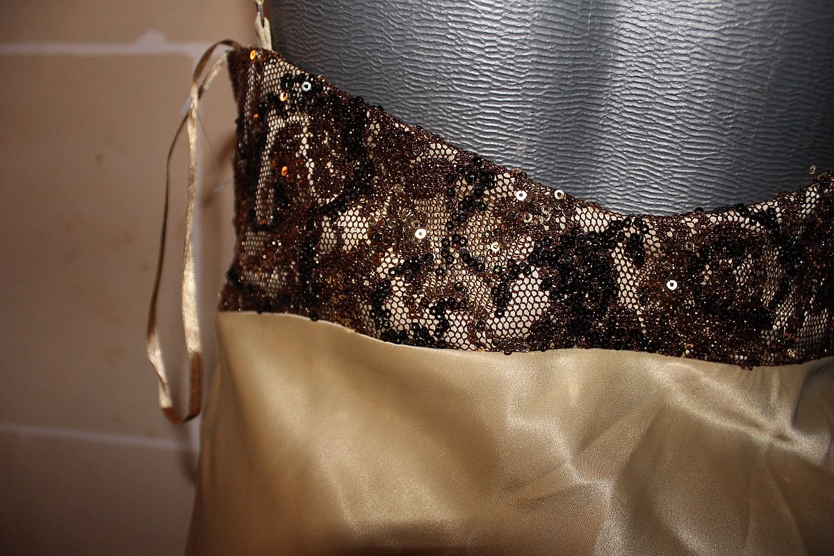 Gold Satin Evening Dress EU40 - photo 4
