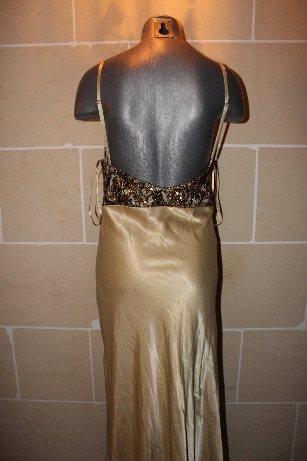 Gold Satin Evening Dress EU40 - photo 3
