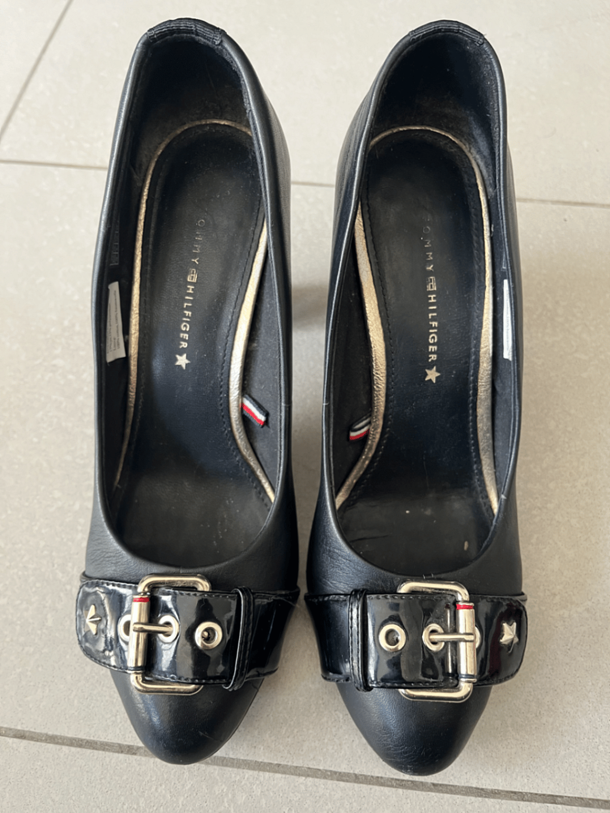 Zapatos de tacón con hebilla de Tommy Hilfiger - photo 5