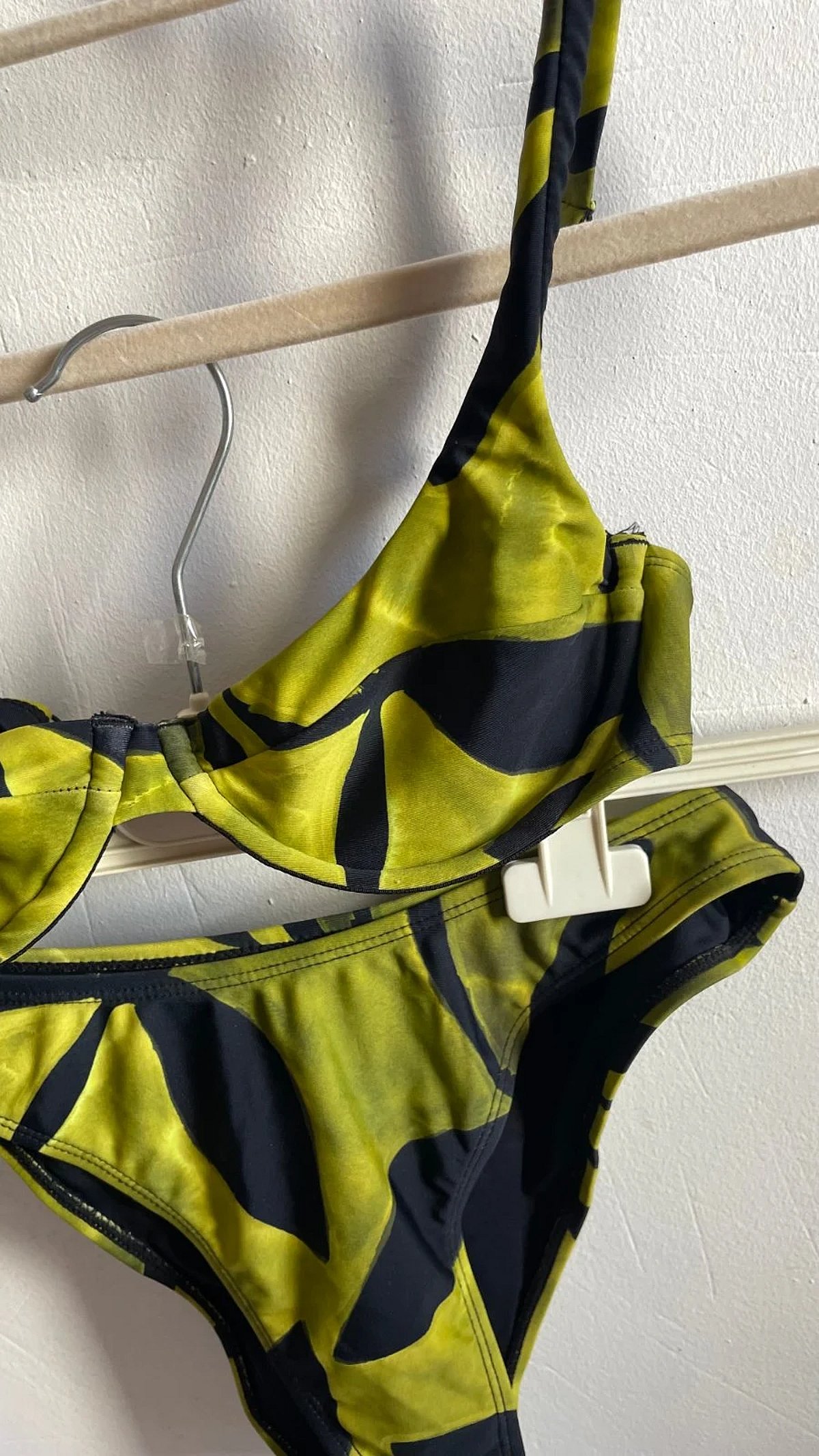 Conjunto de bikini con estampado abstracto - photo 2