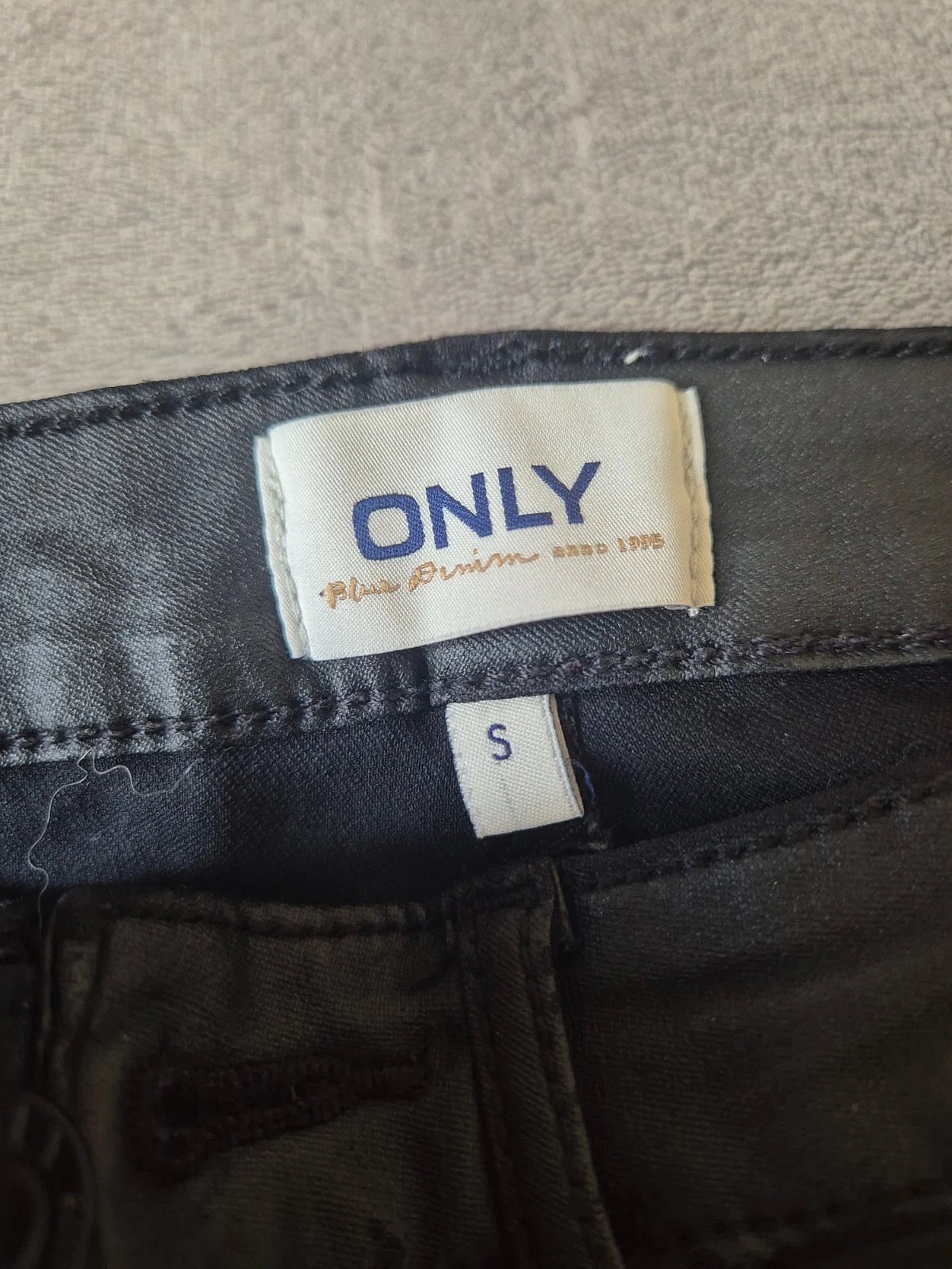 Pantalones ajustados con acabado «ONLY» - photo 3