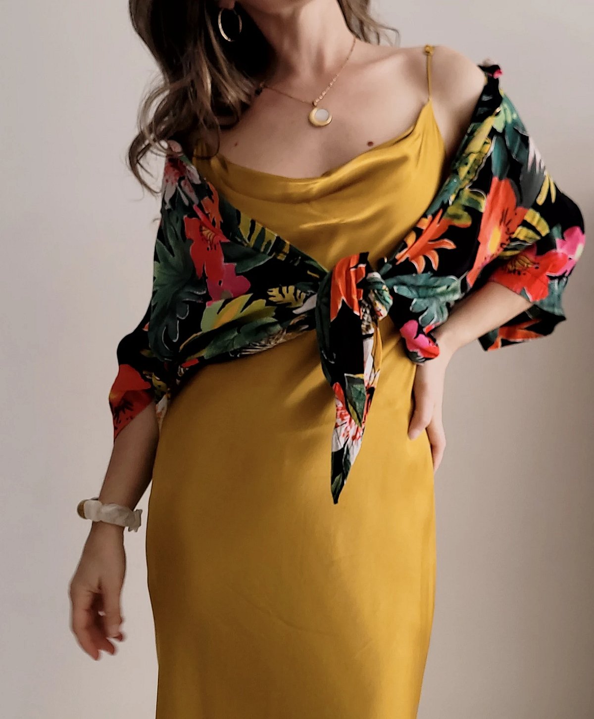 Camicia a bottoni con vivace motivo floreale - photo 4