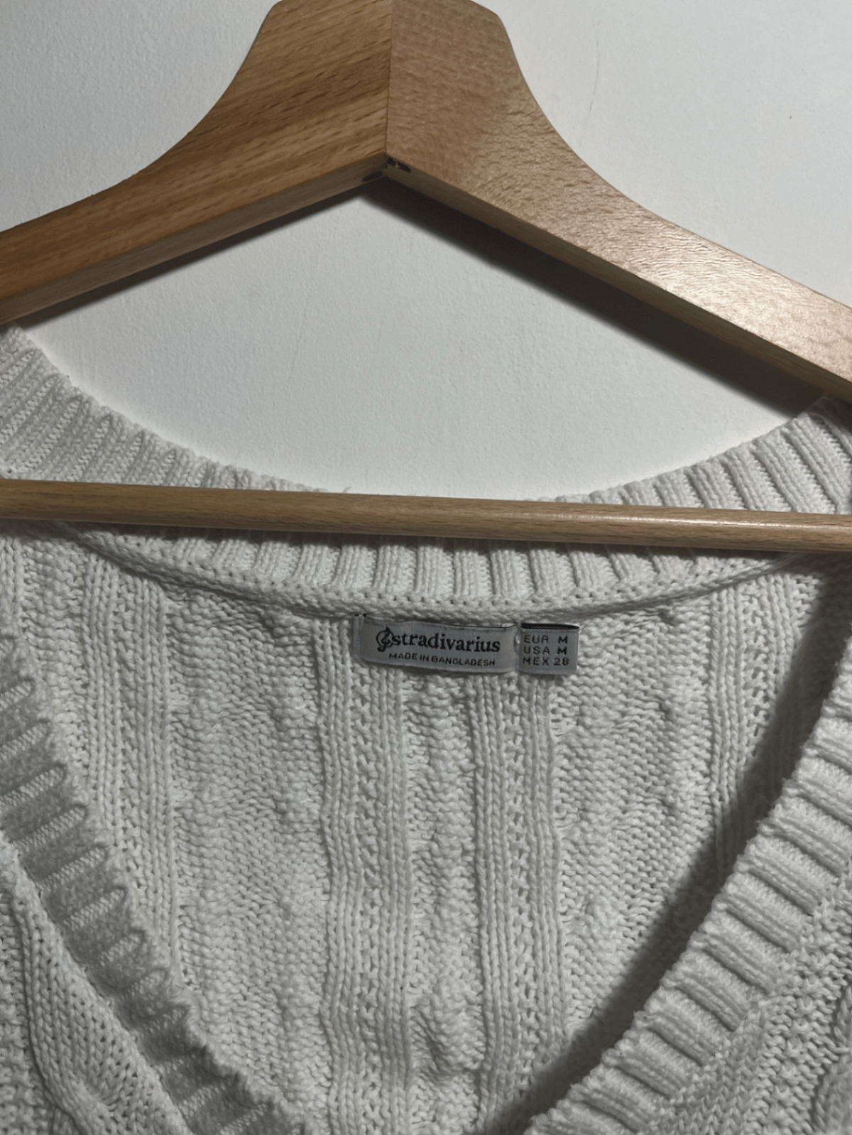 Ġamper Abjad b'Għonq V u Knit bil-Kejbil Crop - photo 3