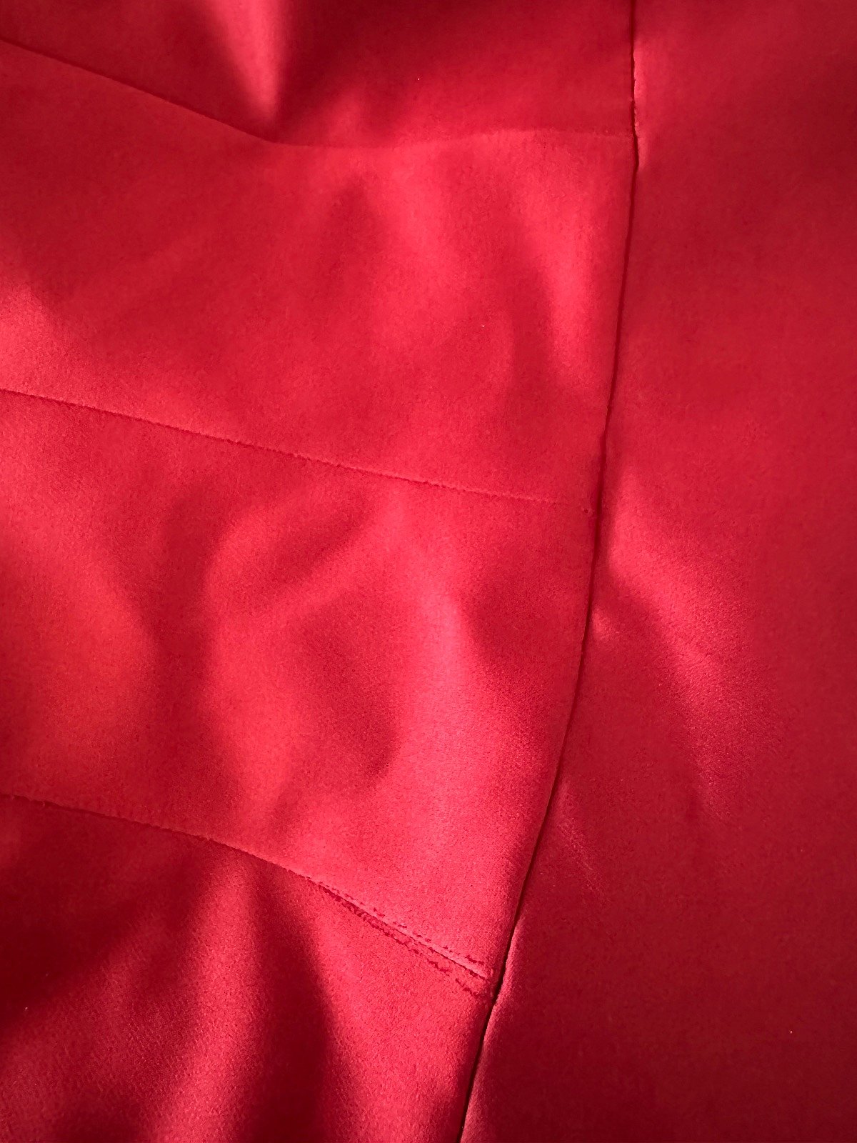 Mini-vestido de cetim cor de Borgonha - photo 3