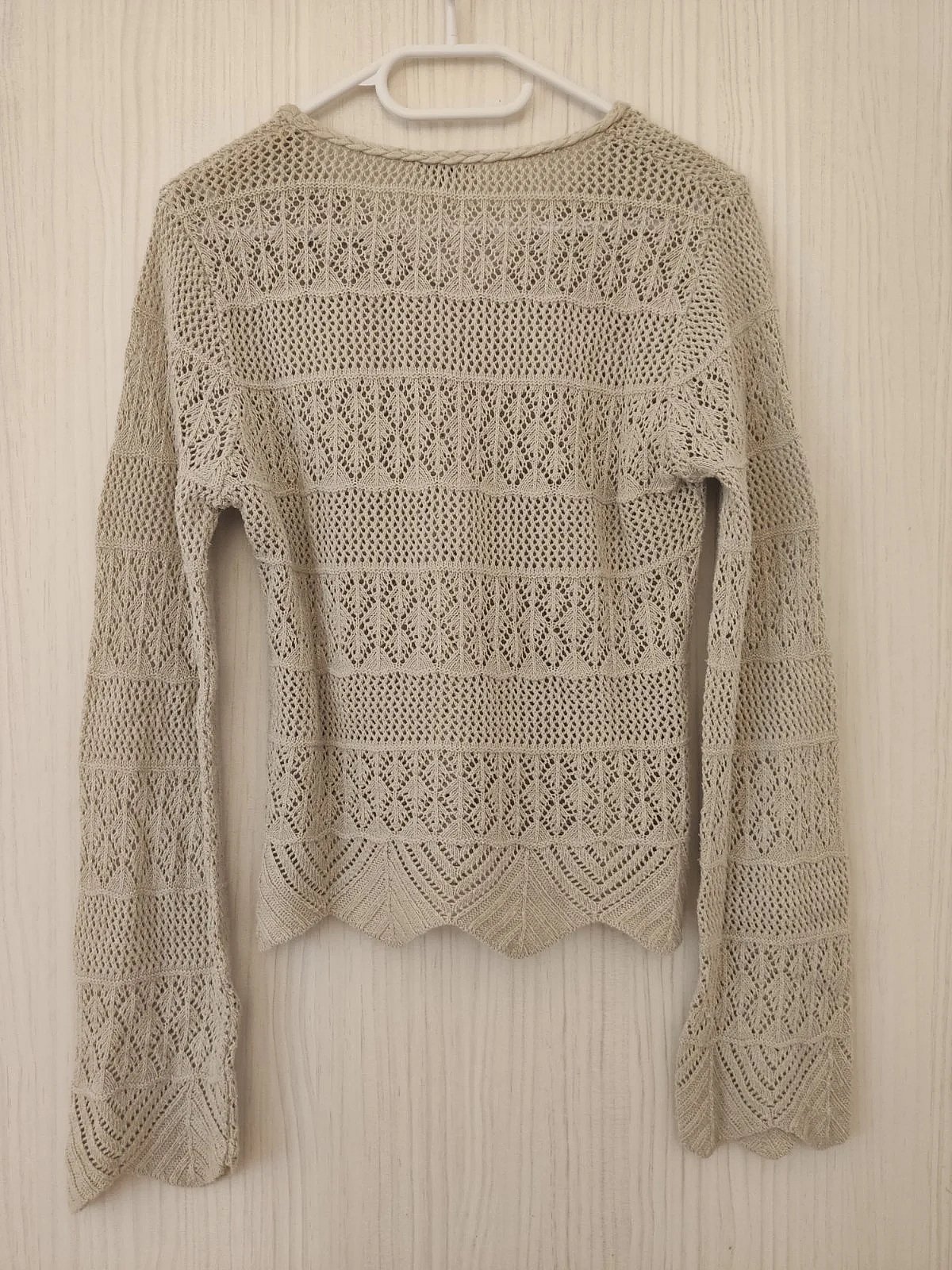 Top maħdum bil-labar beige - photo 2