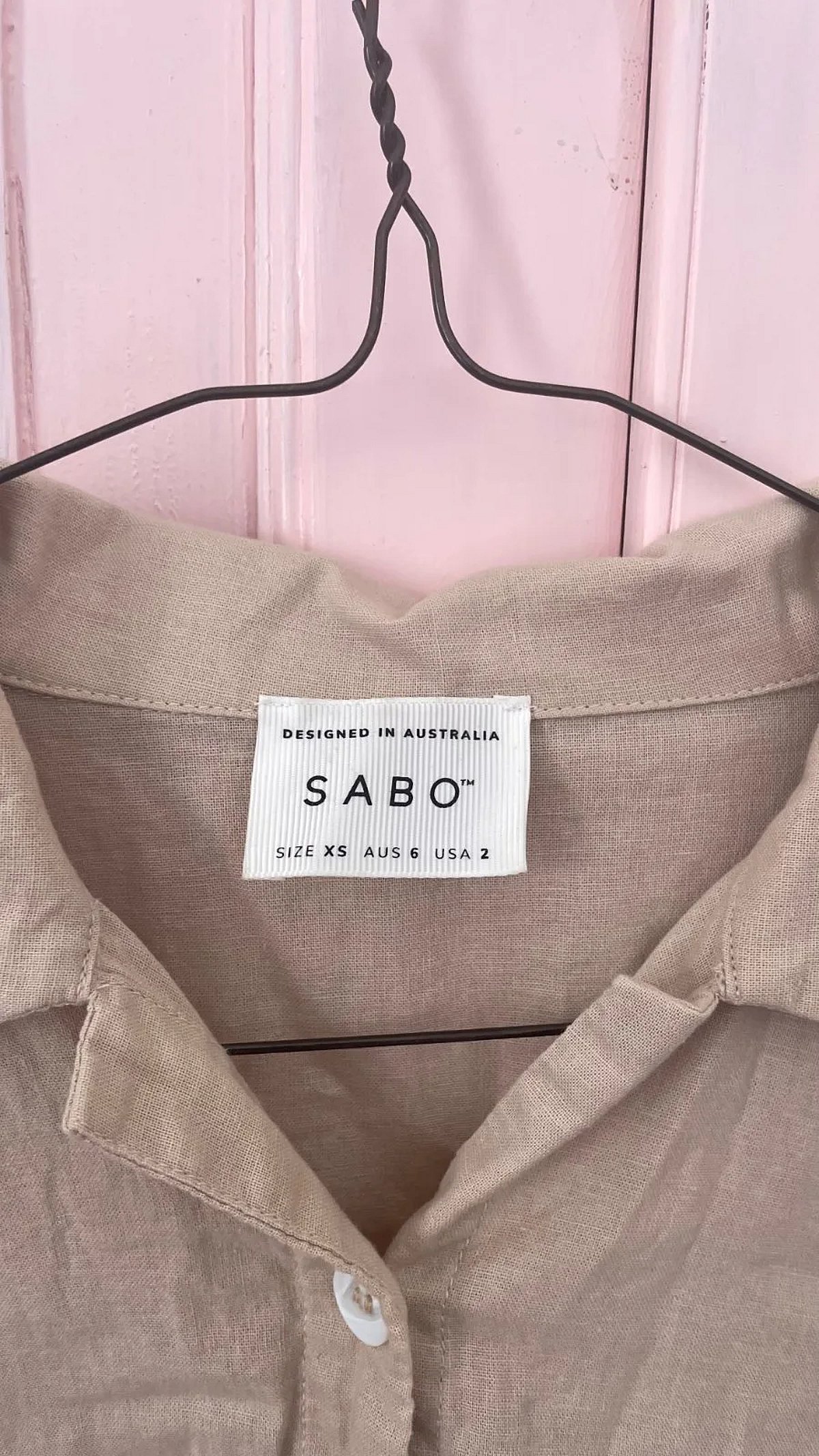 Camisa de lino beige con botones y manga corta - photo 2