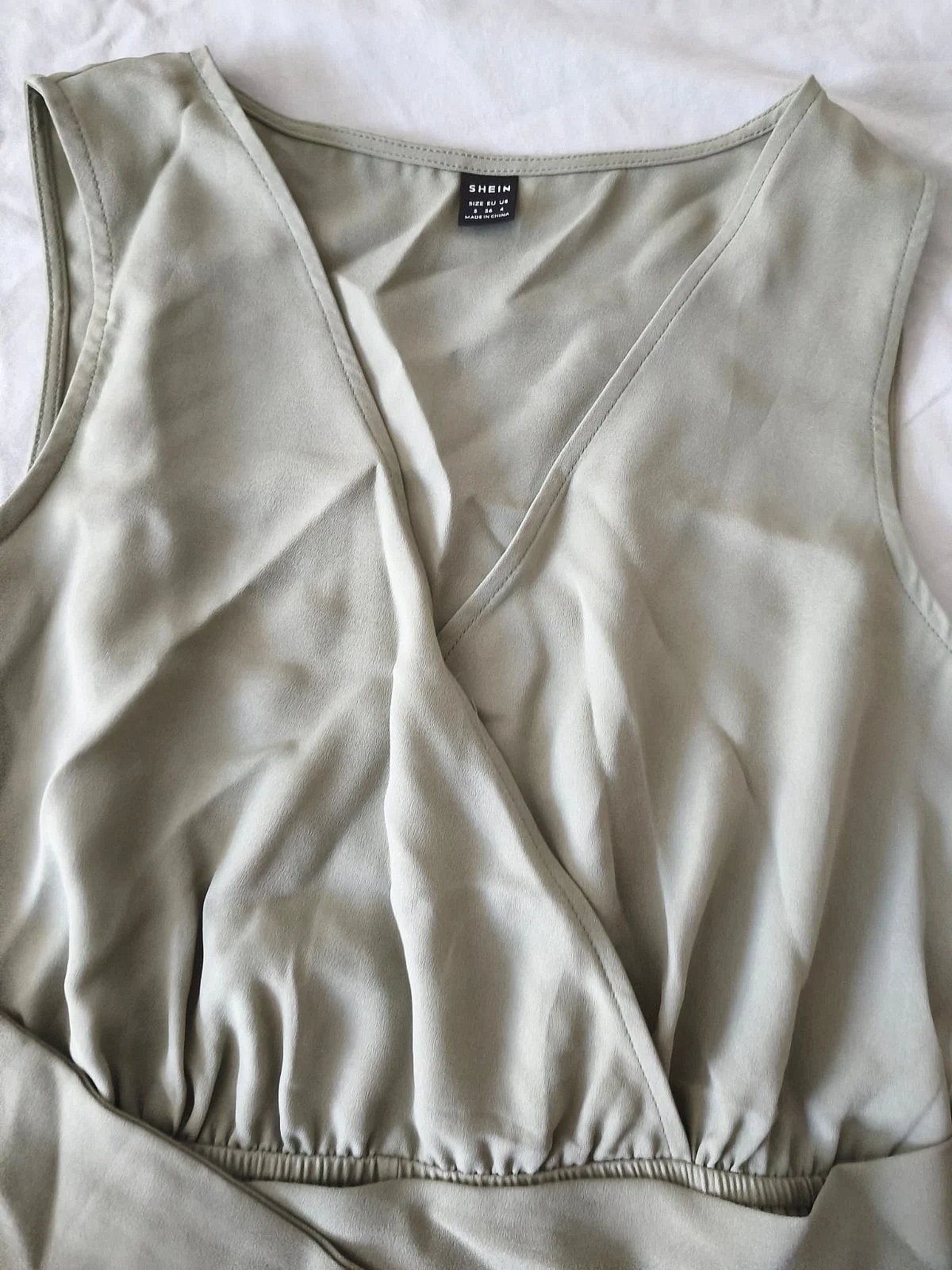 Playsuit qasir b'dehra satinata - photo 2