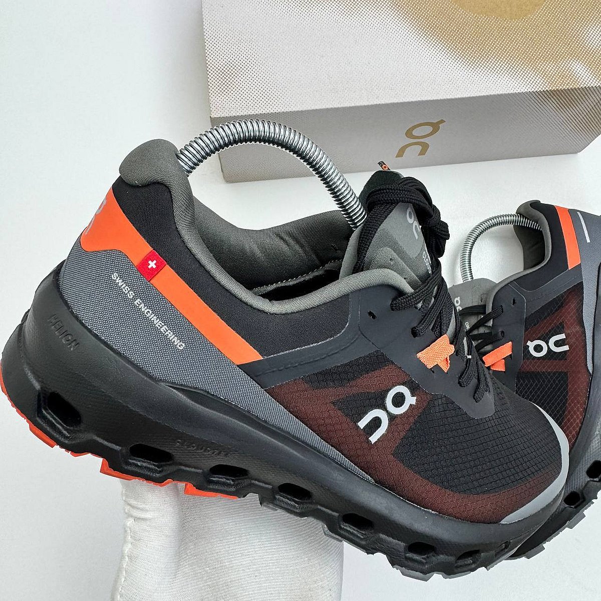 On Running Cloudvista Trail Trainers - photo 4