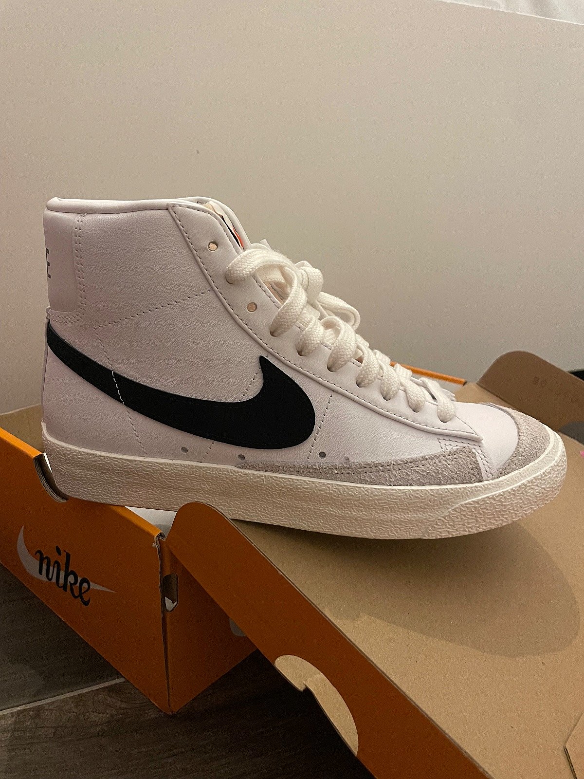 Nike Blazer Mid '77 Trainers - photo 5