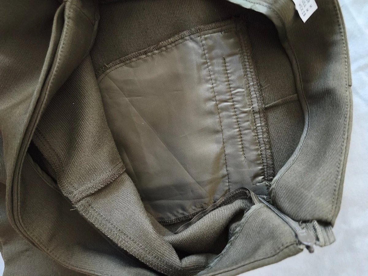 Skort Aħdar Żebbuġa ta' Stradivarius - photo 4