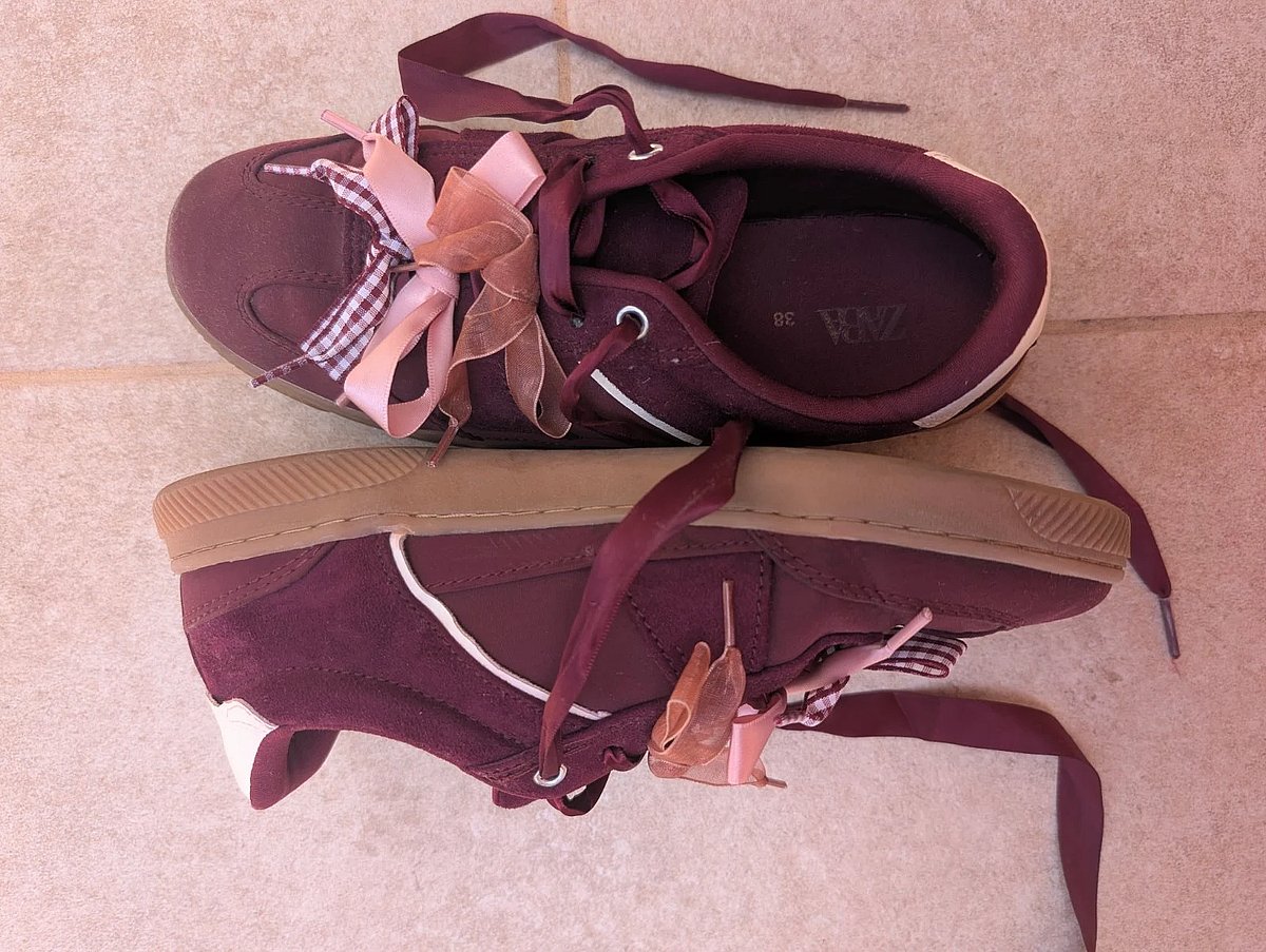 Scarpe da ginnastica Zara con lacci e nastro color bordeaux, taglia EU38 - photo 2