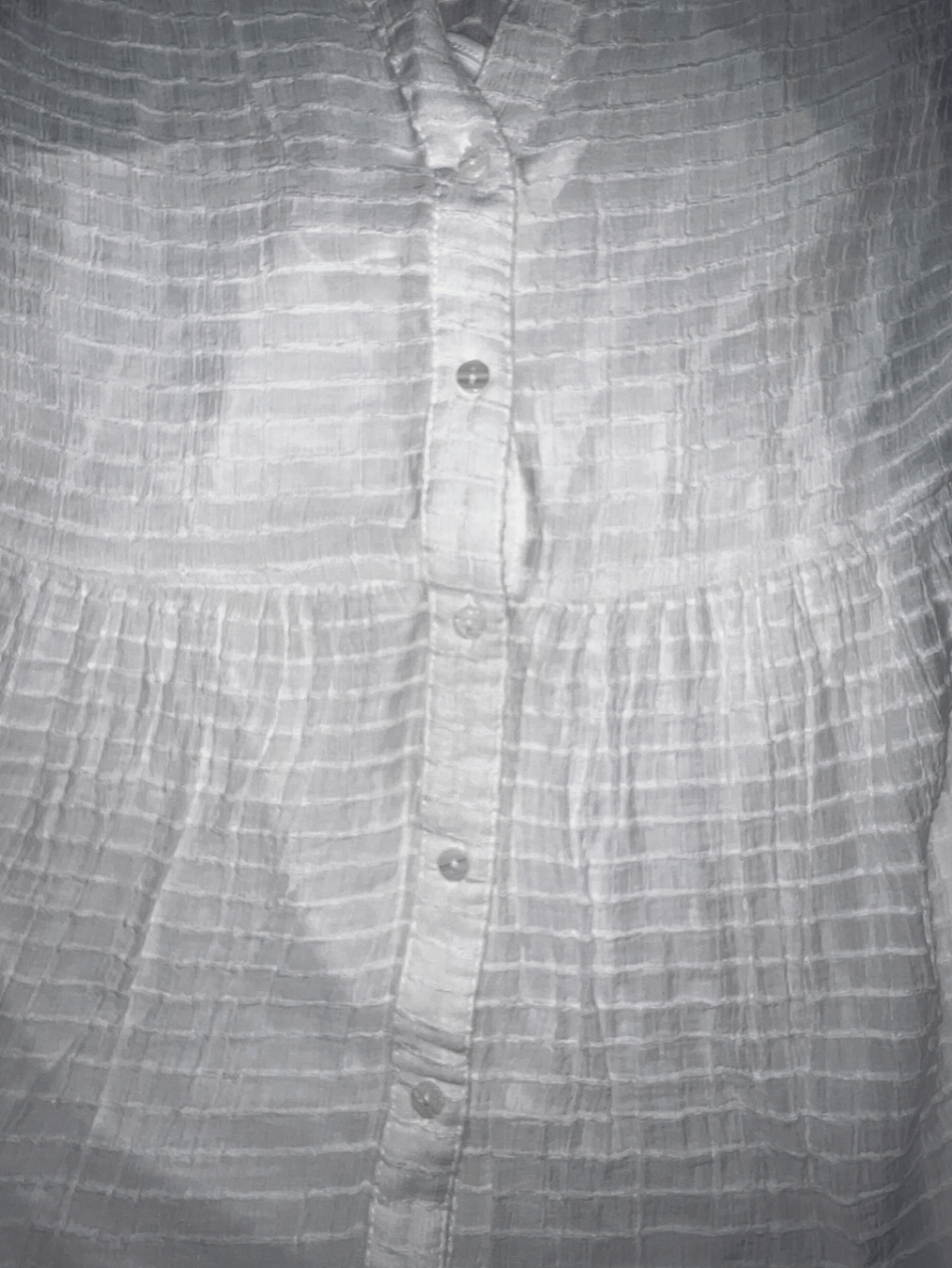 Vestido branco com botões na frente - photo 3