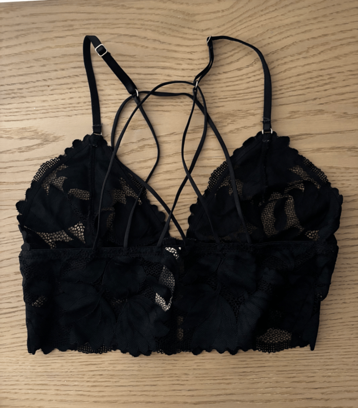 Bralette b'Ċinga Inkroċjata u Bizzilla Sewda - photo 2