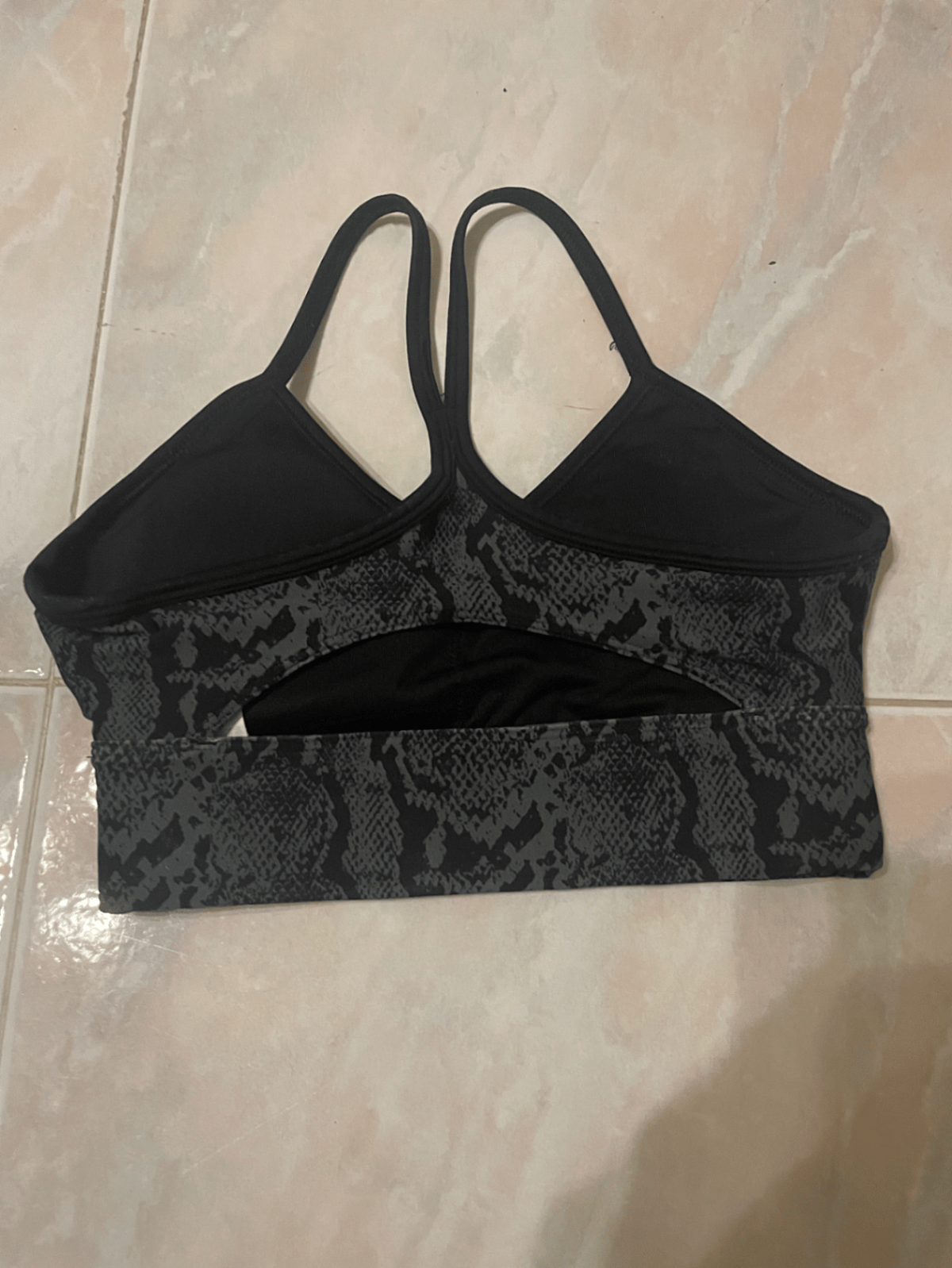 Bra tal-Isport Reebok b'Disinn - photo 2