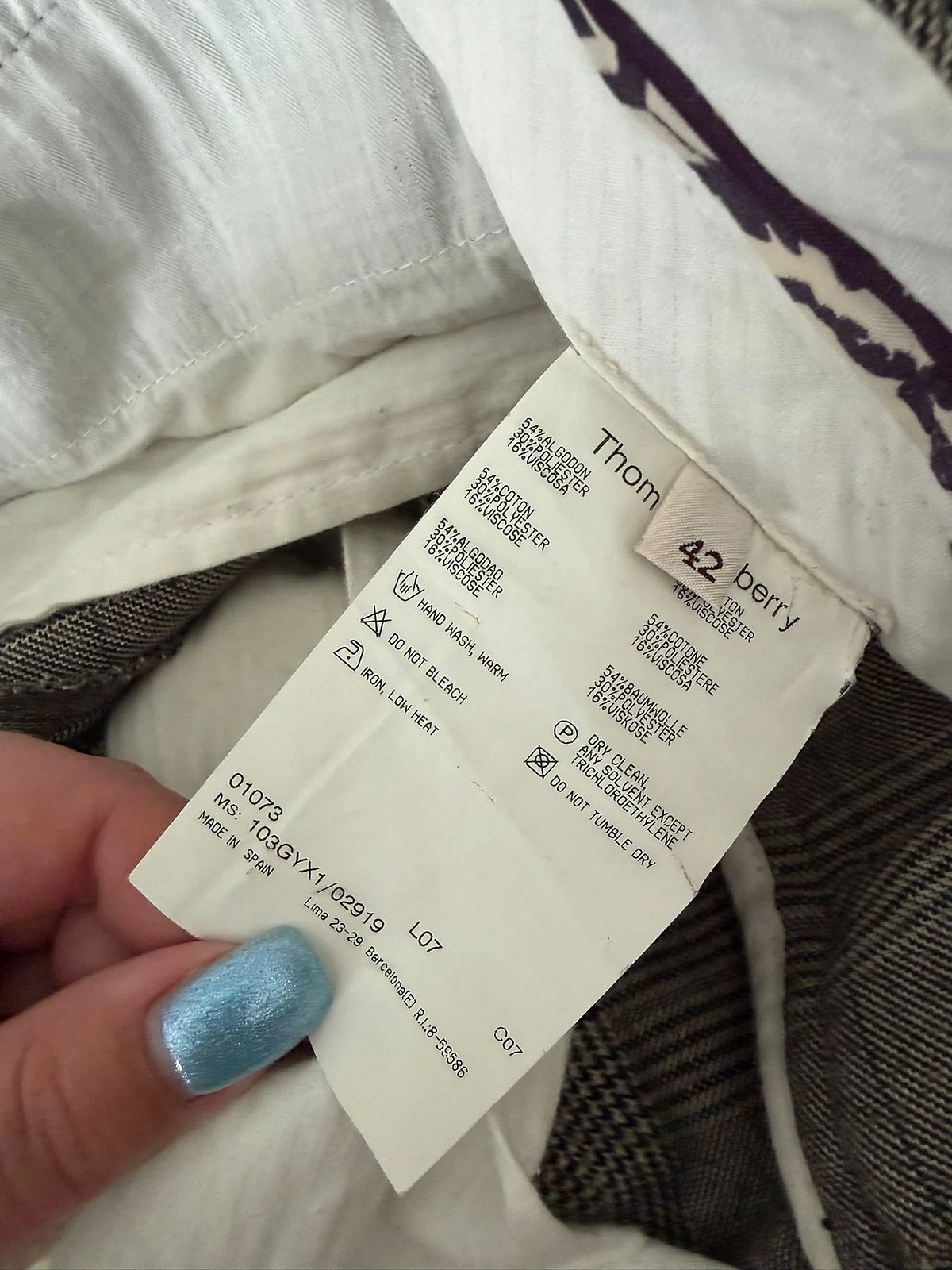 Qalziet bil-Kontrolli ta' Thomas Burberry - photo 3