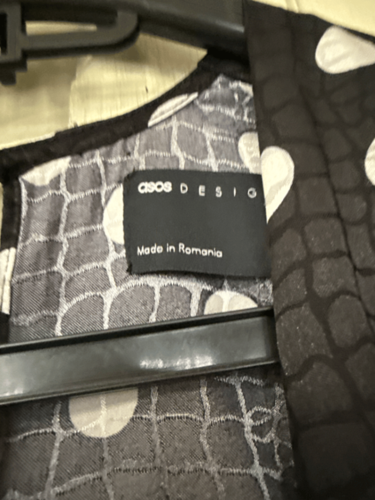 Playsuit b'Daqqa ta' Quddiem b'Tops u Punti Polka - photo 2