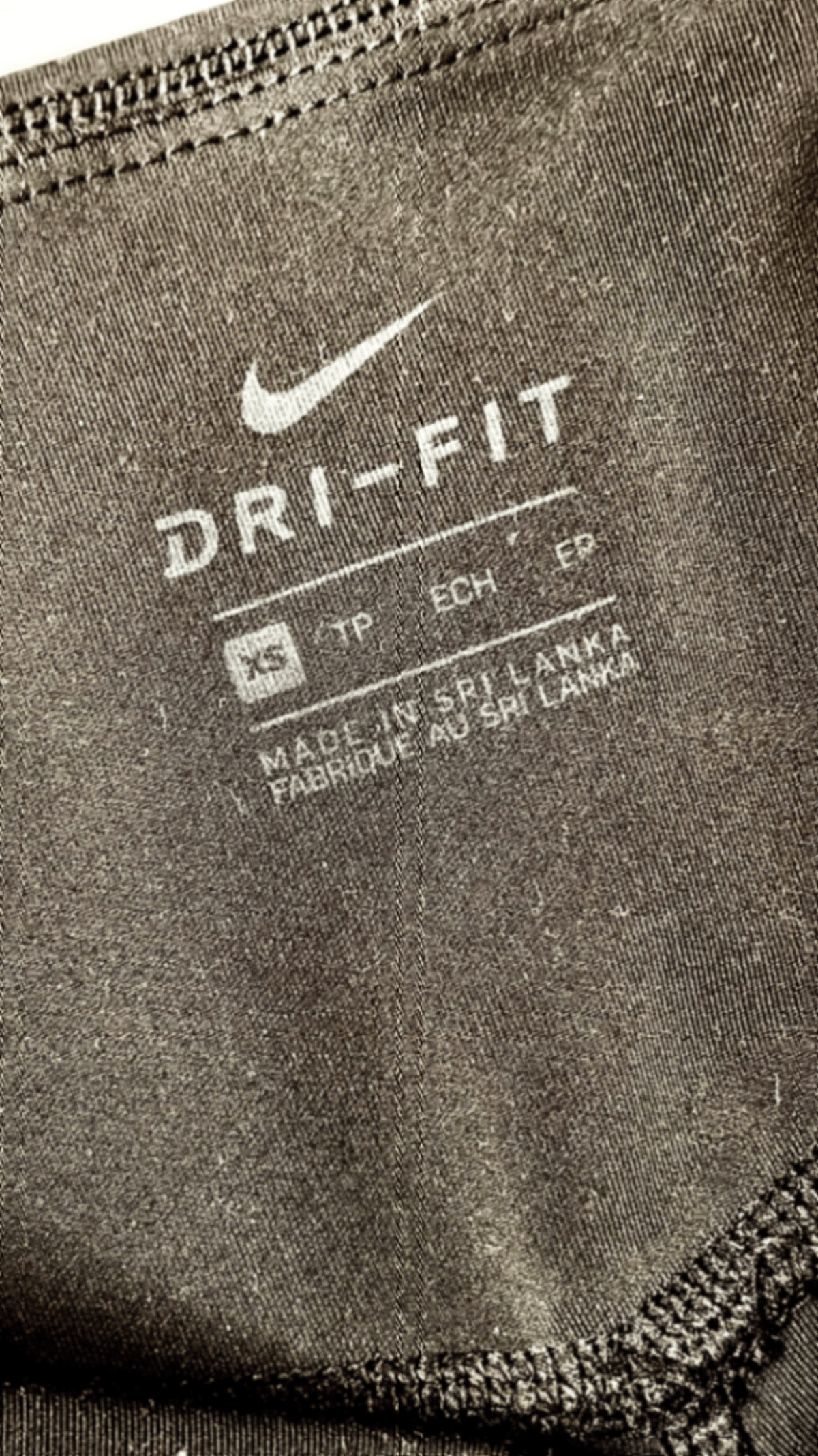 Set sportivo Nike - Leggings XS e top M - photo 8