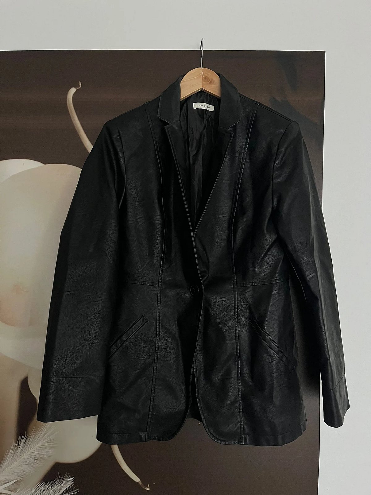 Blazer de corte justo em imitação de couro preto - photo 5