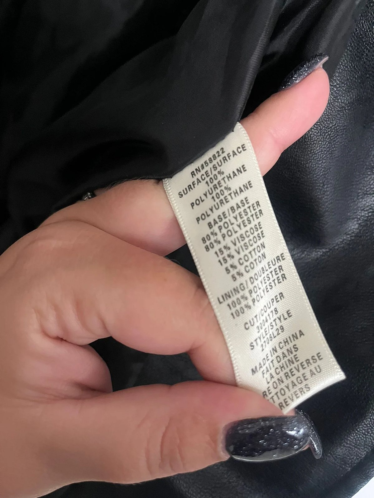 Blazer de corte justo em imitação de couro preto - photo 2