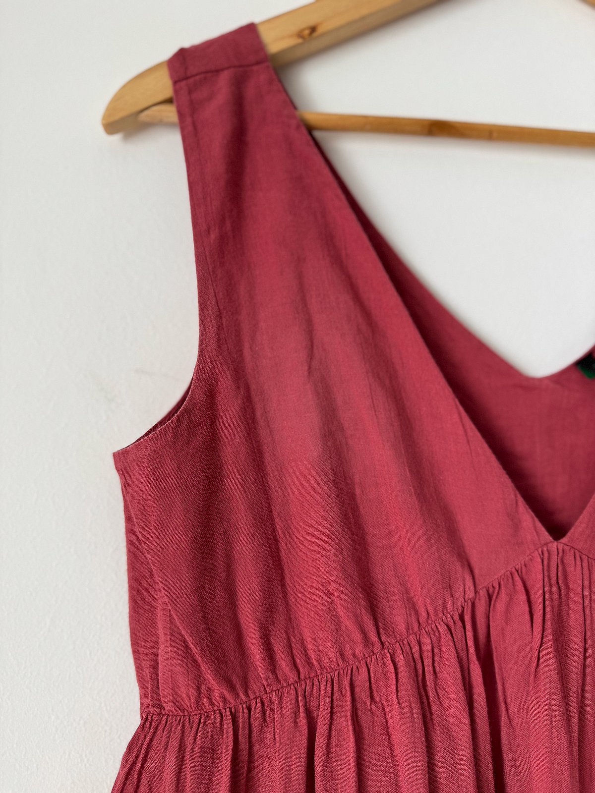Top babydoll con escote en V de Benetton - photo 4