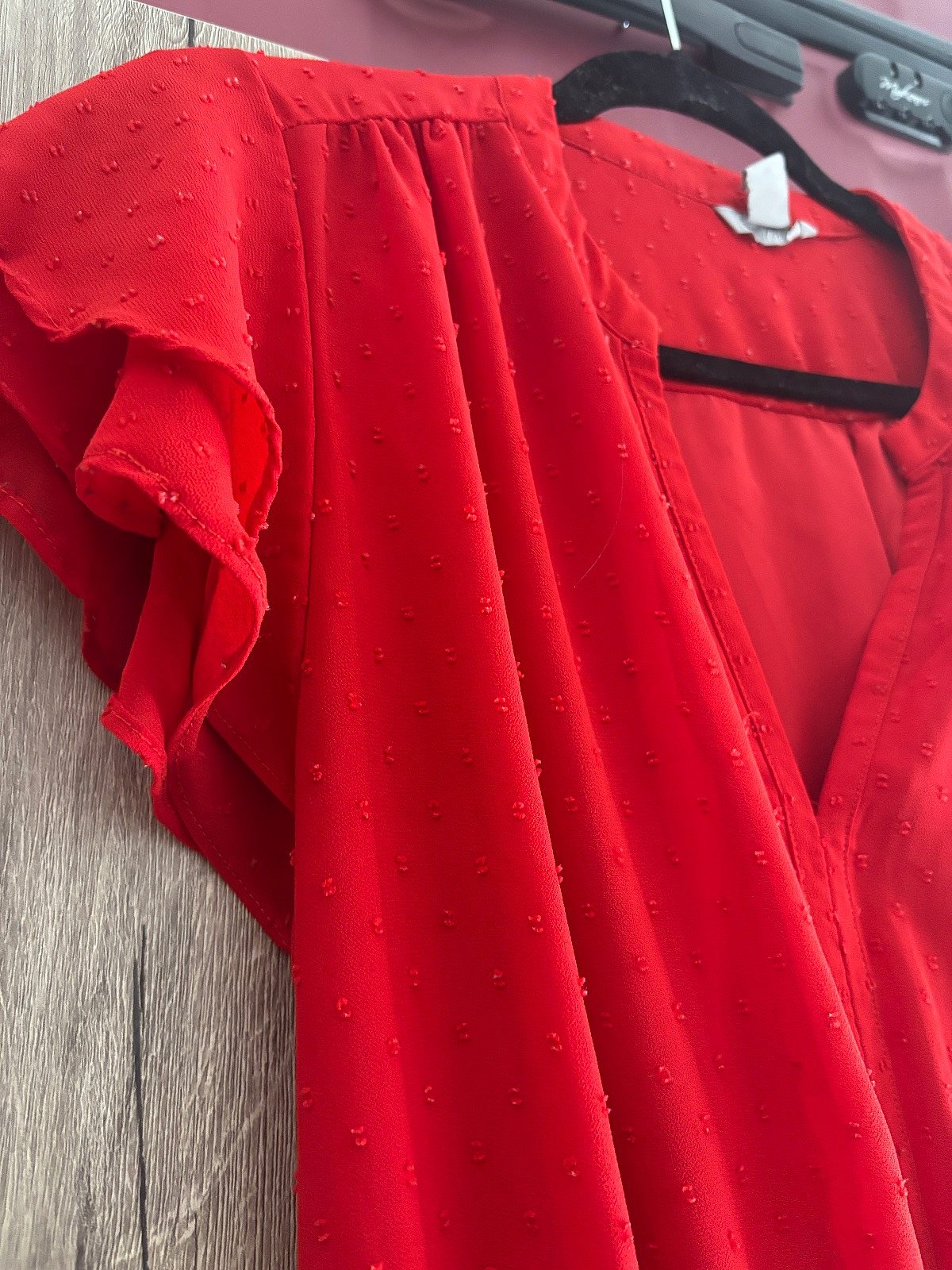 Minivestido rojo con mangas casquillo - photo 3