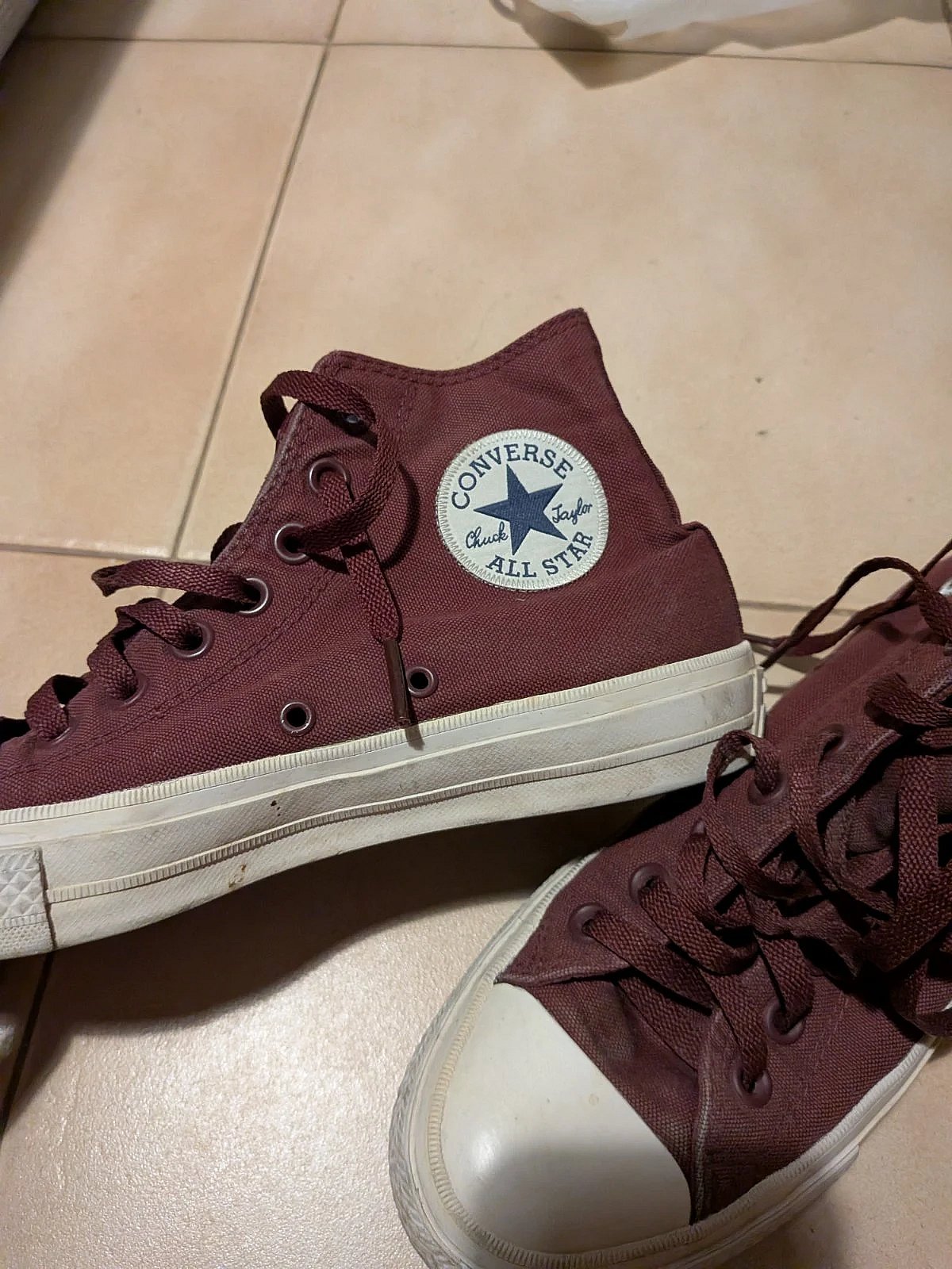 Maroon Converse High-Top Sneakers - photo 2