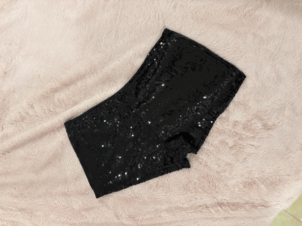 Shorts negros de fiesta con lentejuelas brillantes - photo 2