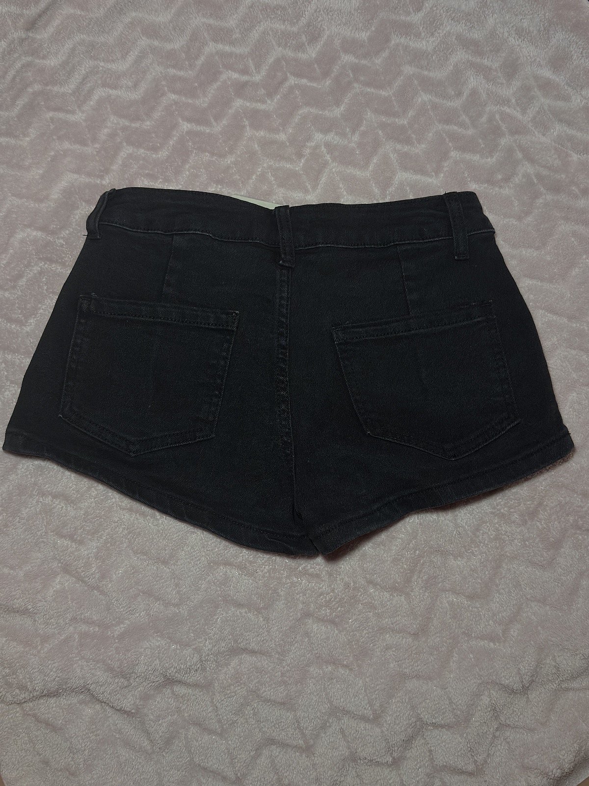 Xorts tad-Denim bl-Istuffs Iswed - photo 2