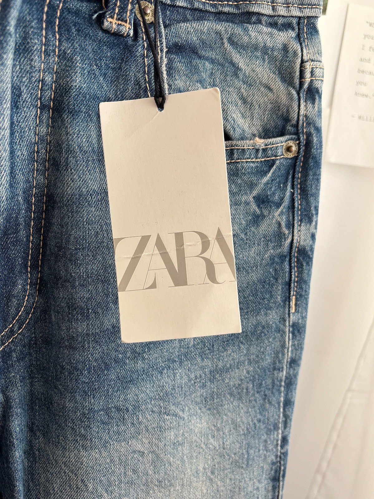Jeans tad-Denim Blu ta' Zara - photo 4
