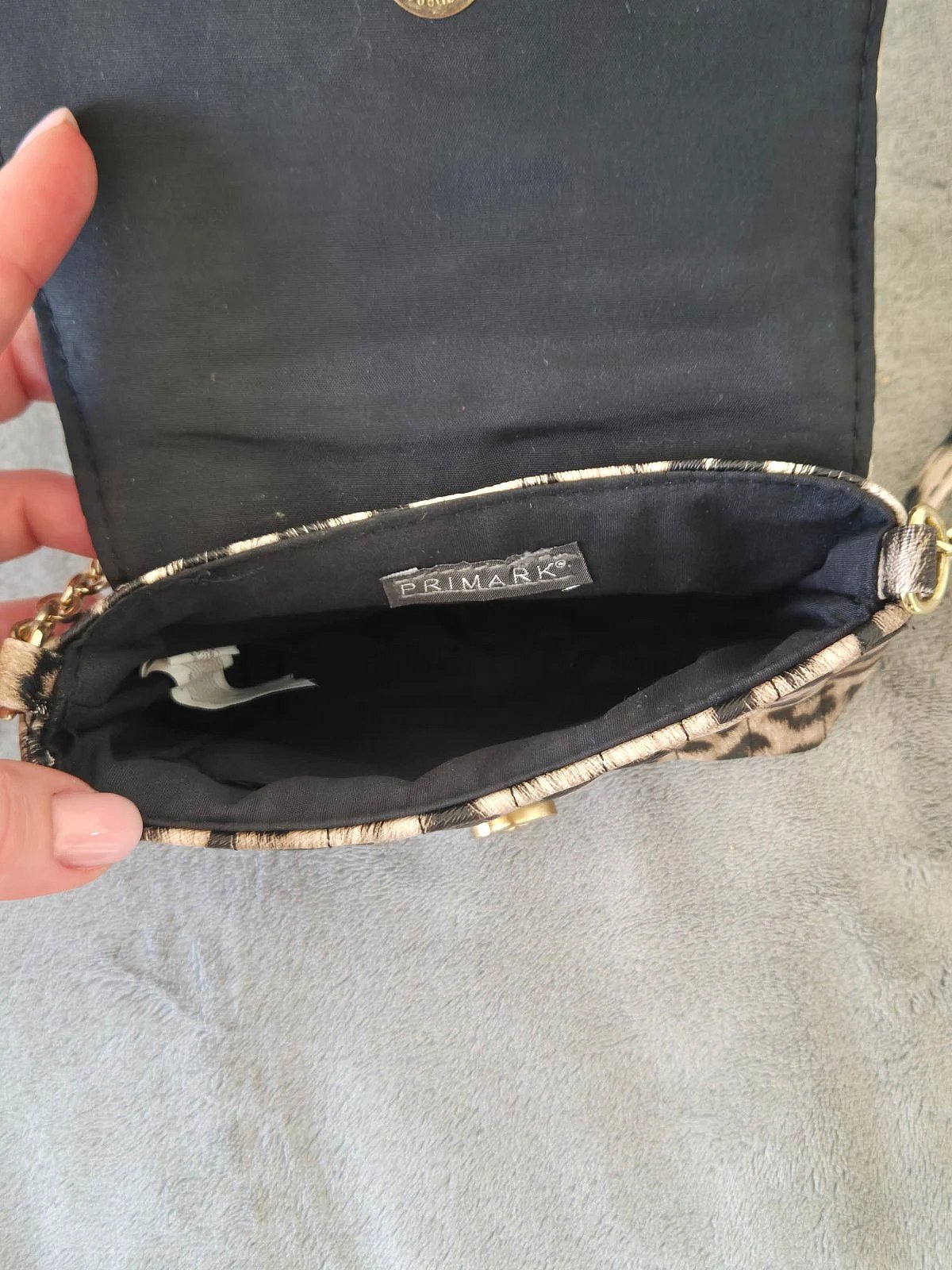 Bolso bandolera mini con estampado de leopardo - photo 3