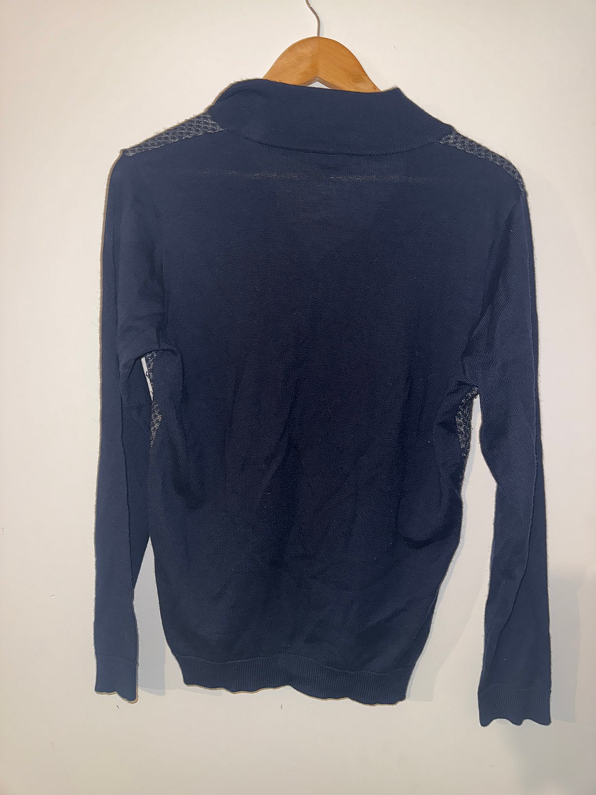 Maglione con collo a zip e motivo blu di Ellemmé Italia - photo 2