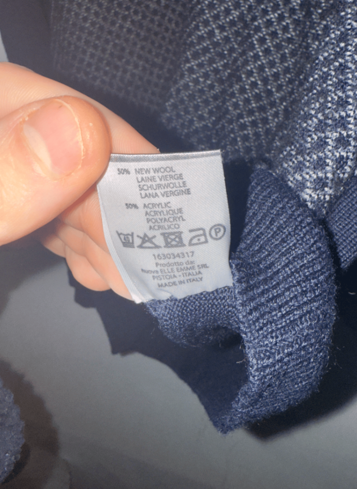 Maglione con collo a zip e motivo blu di Ellemmé Italia - photo 3