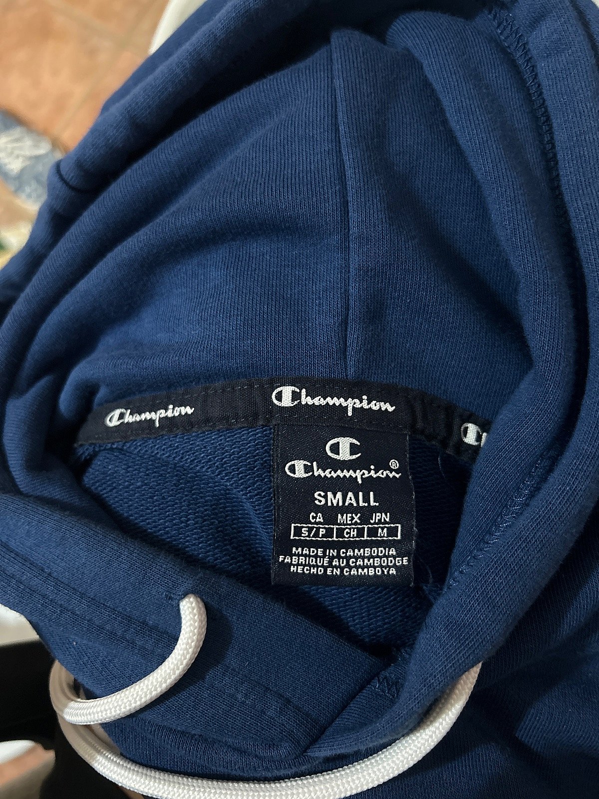 Sudadera con capucha con el logotipo tricolor de Champion - photo 3