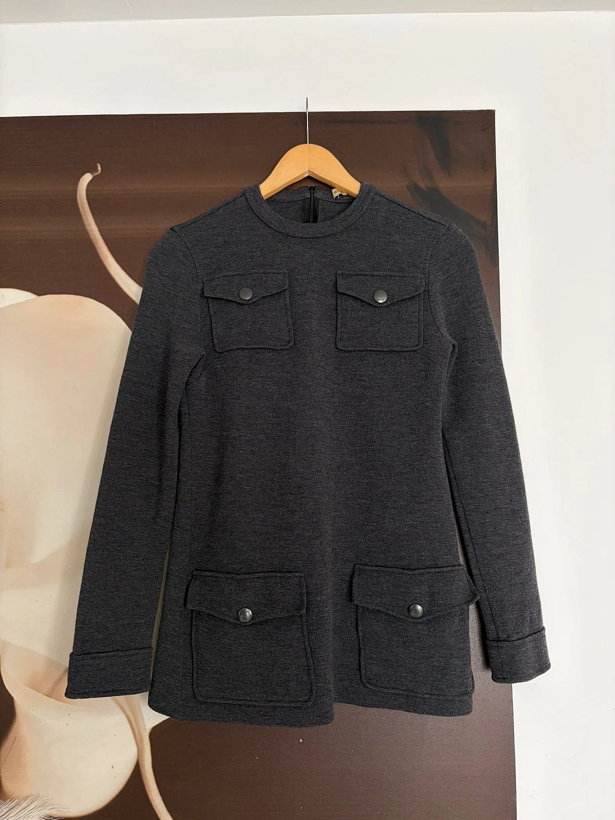 Top tal-but tas-suf griż ta' Balenciaga - photo 8