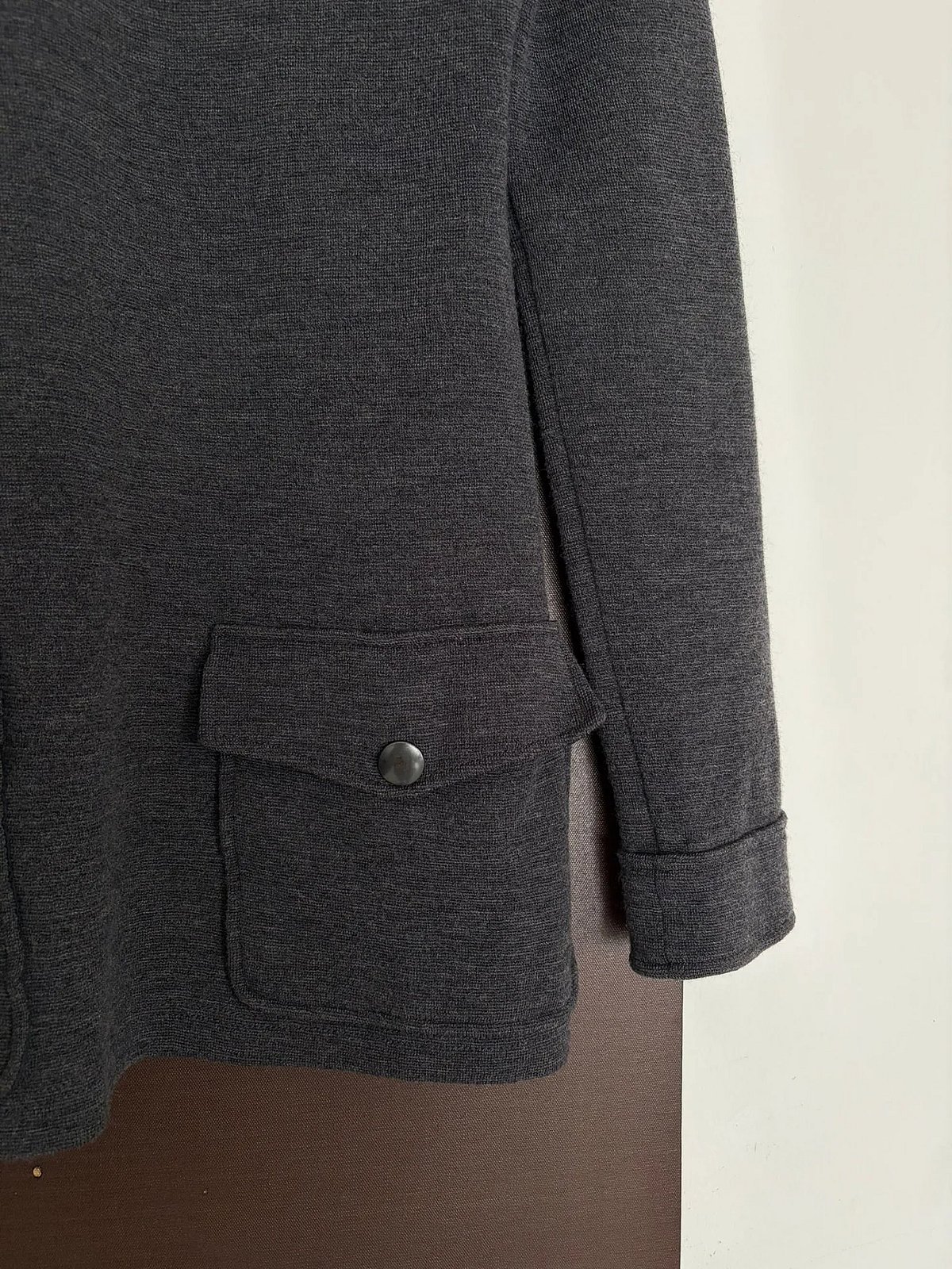 Top tal-but tas-suf griż ta' Balenciaga - photo 7