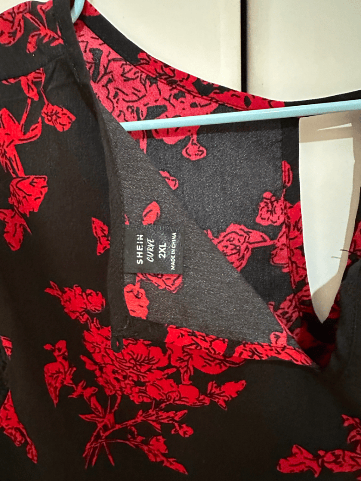 Top con mangas de encaje y estampado floral - photo 2
