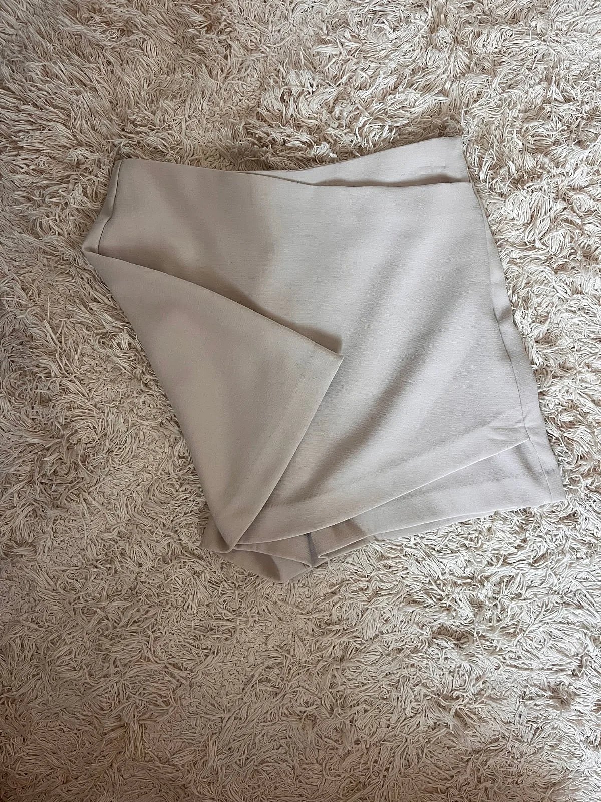 STRADIVARIUS skort beige XS - photo 3