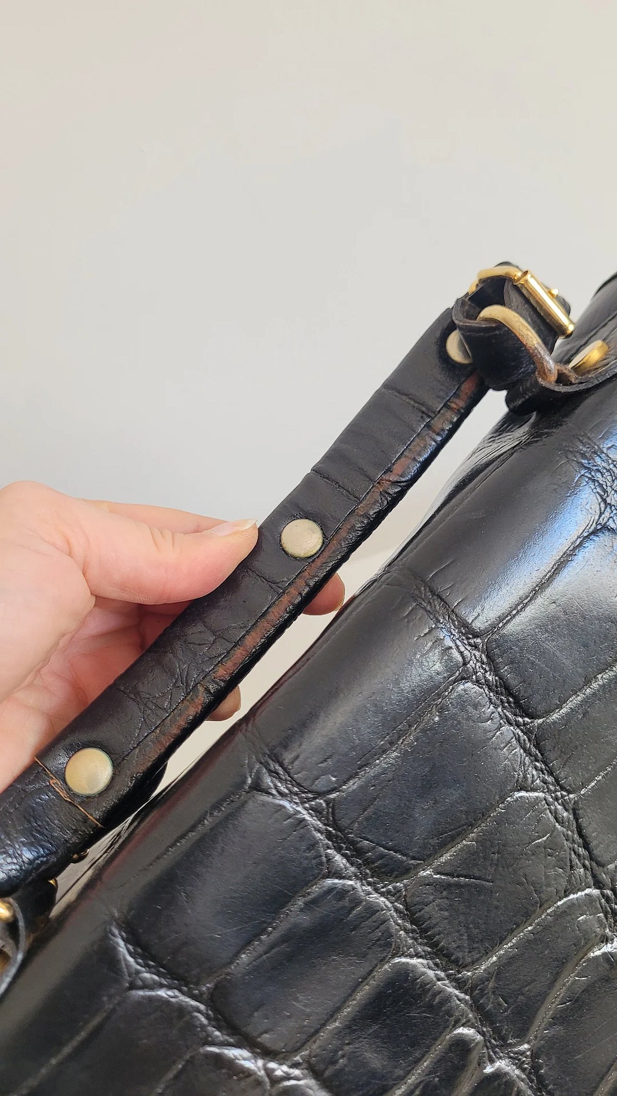 Bolsa preta com efeito croco - photo 6