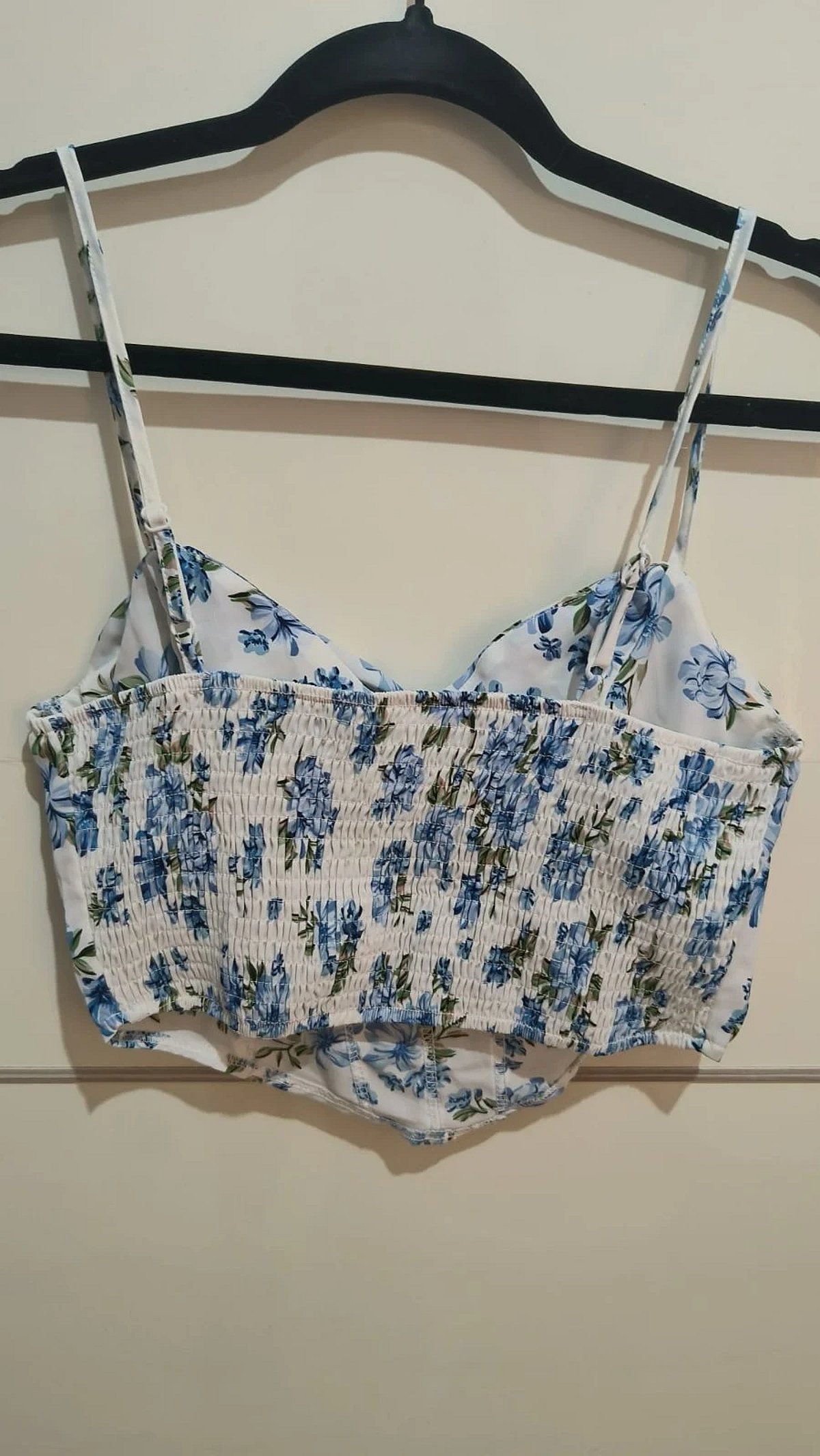 Top corto estilo corsé con estampado floral - photo 2