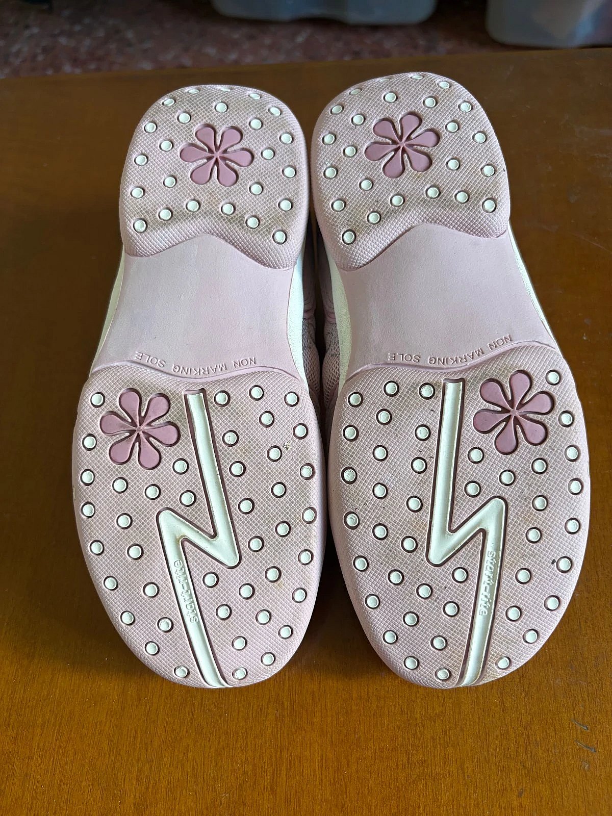 Start-rite Pink Velcro Shoes - photo 3
