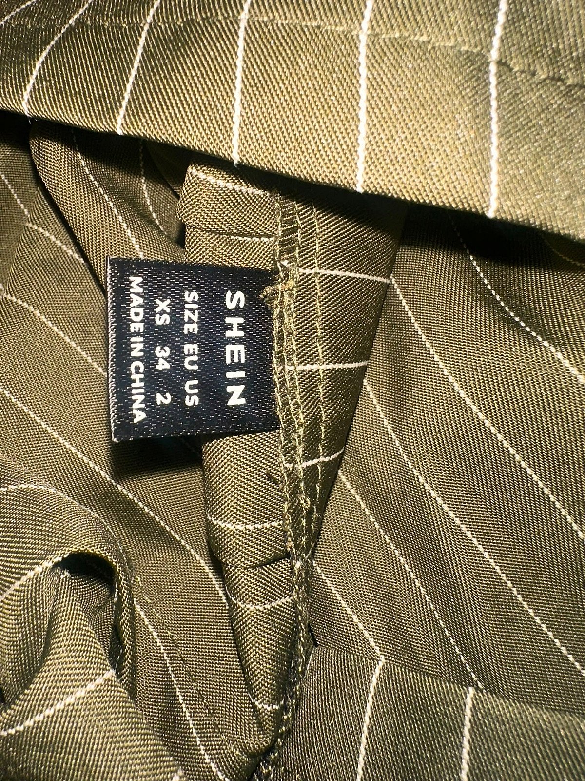 Mini bil-Pleats Pinstripe Aħdar Żebbuġi - photo 4