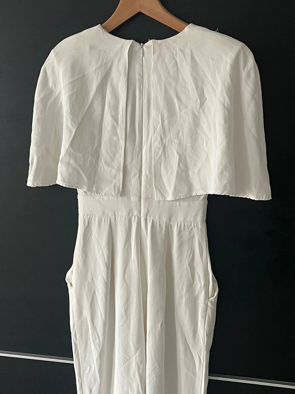 Elisabetta Franchi White Cape Jumpsuit - photo 6