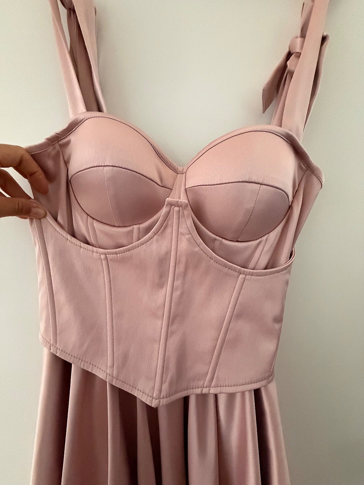 Abito a corsetto in raso rosa antico - photo 3